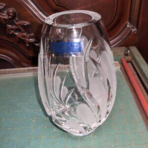 Waterford Marquis 8" Frosted Crystal Vase #Coventry Leaf